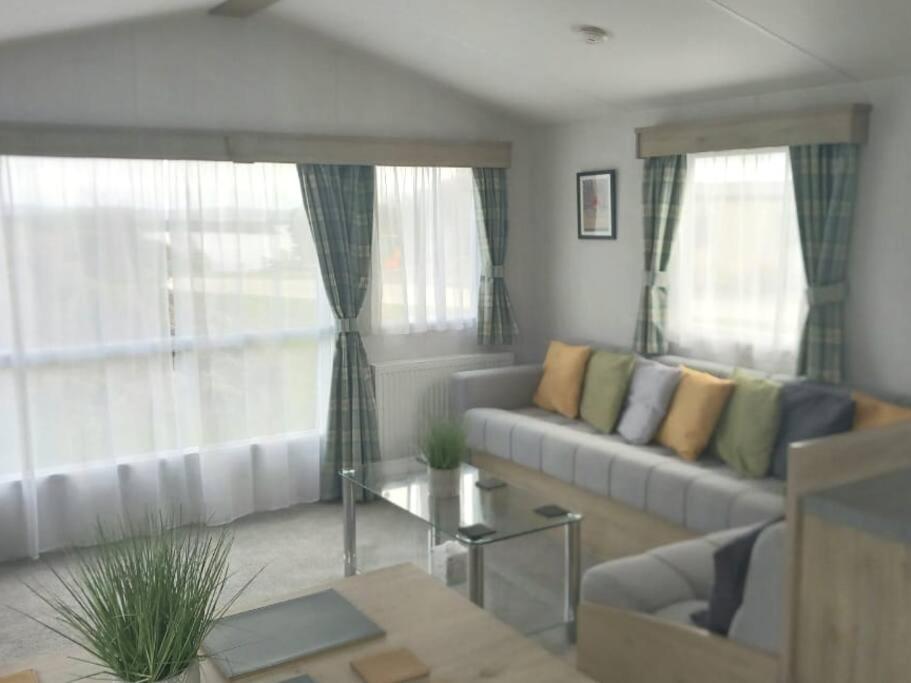 Sea Breeze, Modern, Cosy Holiday Home Haverigg Exterior photo