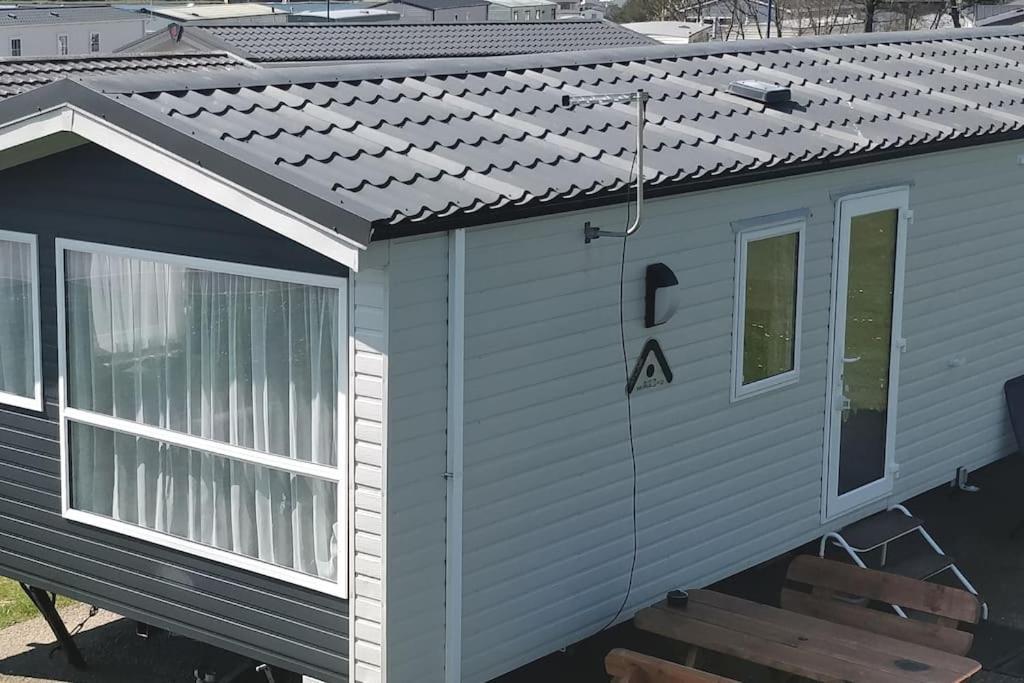 Sea Breeze, Modern, Cosy Holiday Home Haverigg Exterior photo